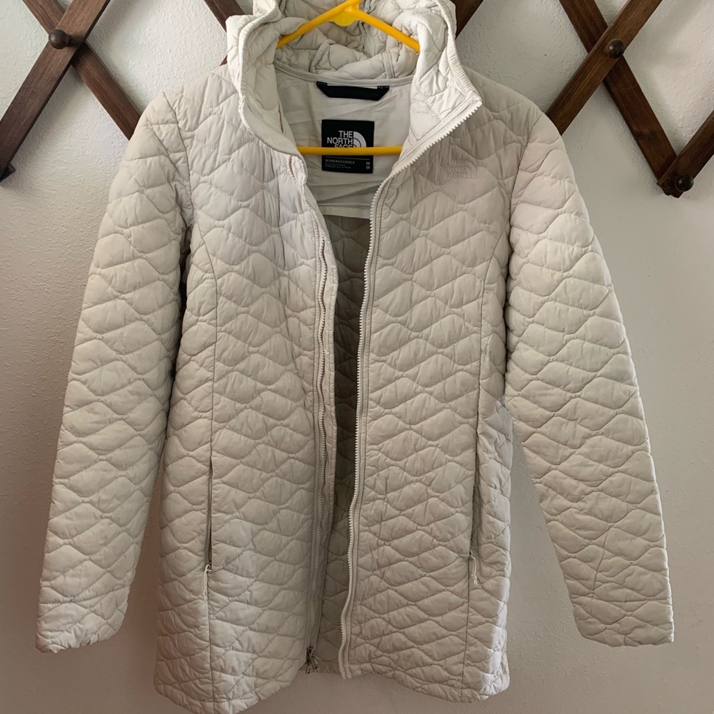 The North Face Women's Puffer Jacket - White